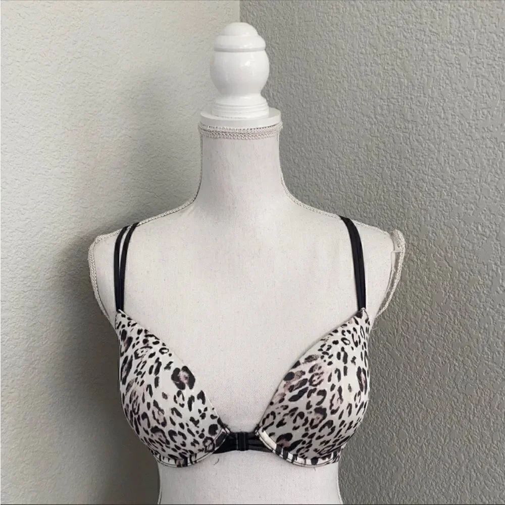 Victoria’s Secret Very Sexy Push-Up Bra Leopard Print Size 32DD